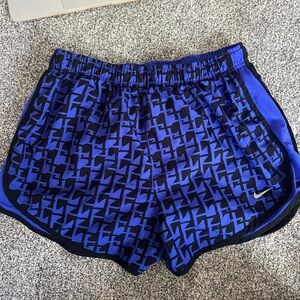 Nike Stylish Blue Patterned Women's Shorts